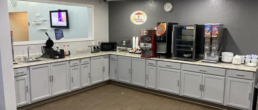 Super 8 By Wyndham Gainesville Tx מראה חיצוני תמונה
