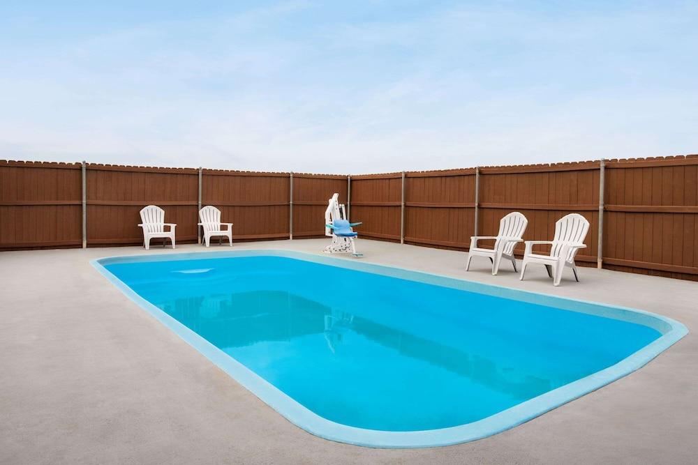 Super 8 By Wyndham Gainesville Tx מראה חיצוני תמונה
