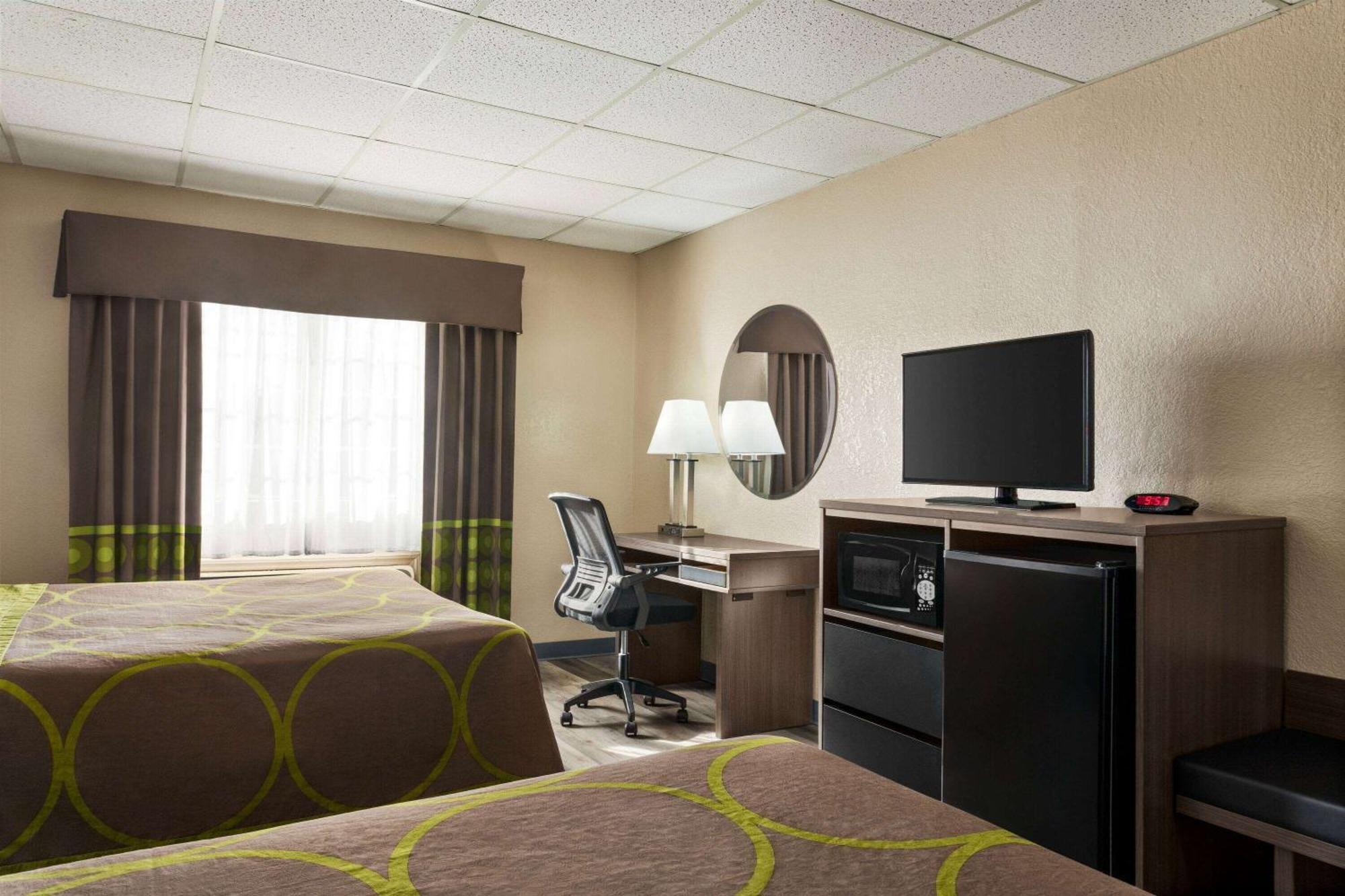 Super 8 By Wyndham Gainesville Tx מראה חיצוני תמונה
